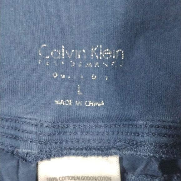 Calvin Klein Performance Tie Dye Capris - Picture 5 of 14